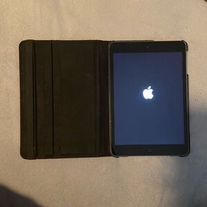 Apple iPad Mini 2